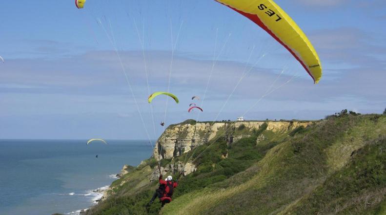 Gite De La Butte Le Molay-Littry Bagian luar foto